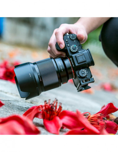 VILTROX AF 85mm F1.8 For Sony E Mount...