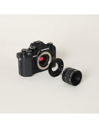 Lens Mount Adapter: Compatible with C...