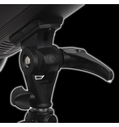 LH-1200 - 1200watt Digital Flashlampe - Ledetal 106 - LCD display - Indbygget trigger / Mulighed for fjernbetjening 0 2