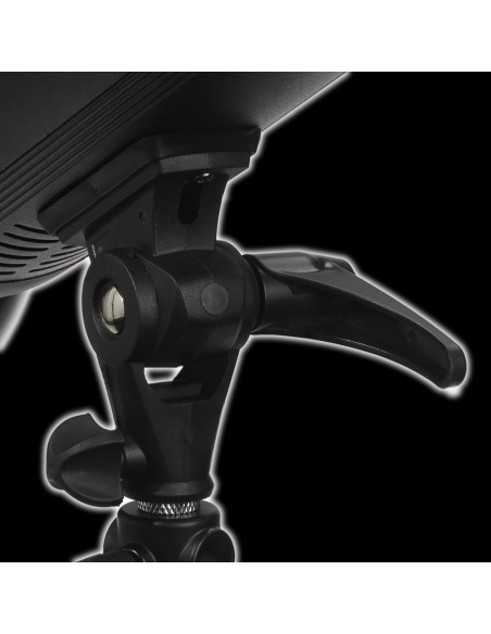 LH-1200 - 1200watt Digital Flashlampe - Ledetal 106 - LCD display - Indbygget trigger / Mulighed for fjernbetjening 1