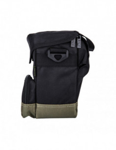 OC 10 Mirrorless Camera... 2