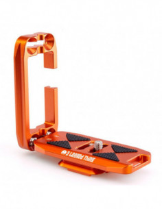 Ellie with PEAK DESIGN...