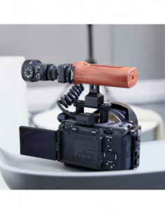 Multi Interface Shoe... 2