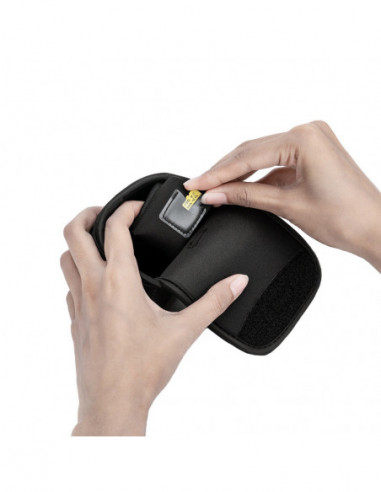 OC AC1 Compact Camera Pouch