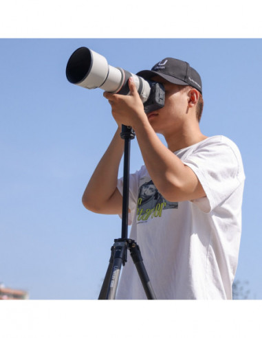 MT 60 Carbon Fiber Travel Tripod