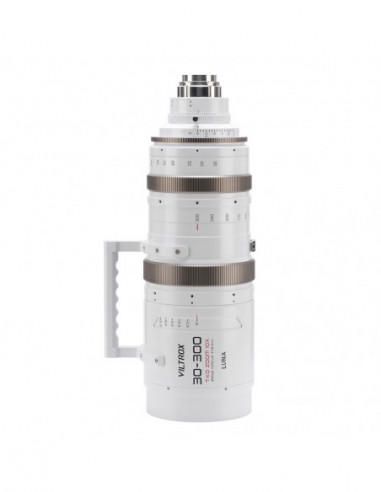 LUNA 30 300mm T4.0 10x Cine Zoom